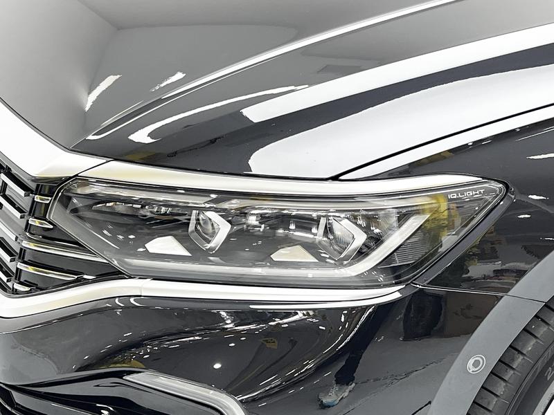 Volkswagen Passat PHEV 2022