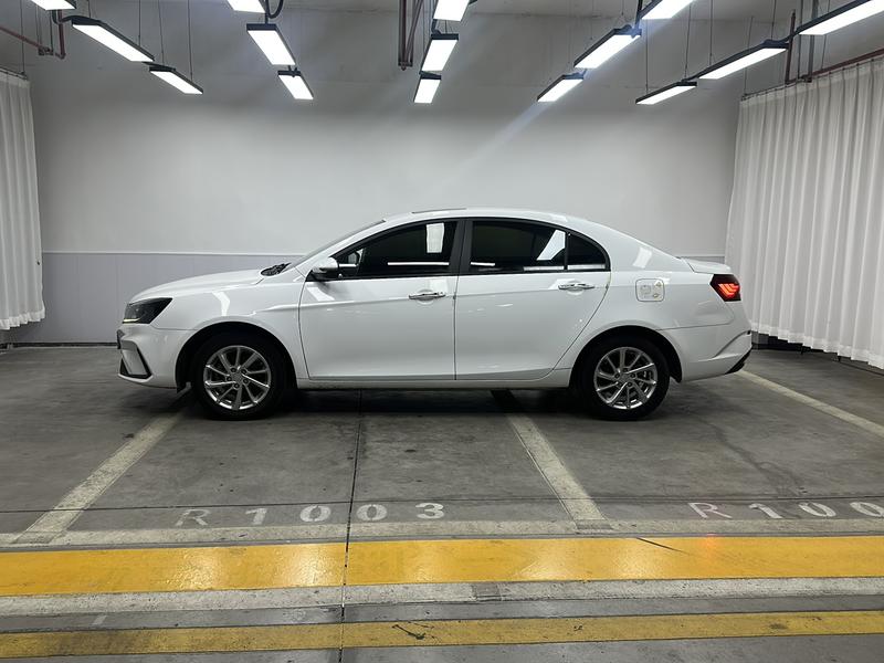 Geely Emgrand 2021