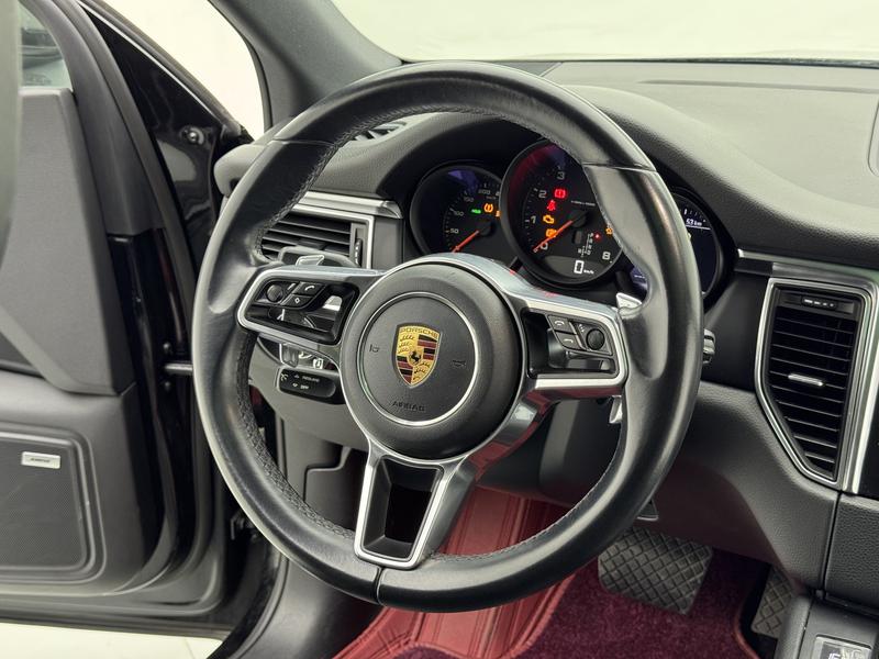 Porsche Macan 2016