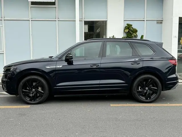 Volkswagen Touareg 3.0 TSI Ruixiang Edition Yao Black Sports Suit