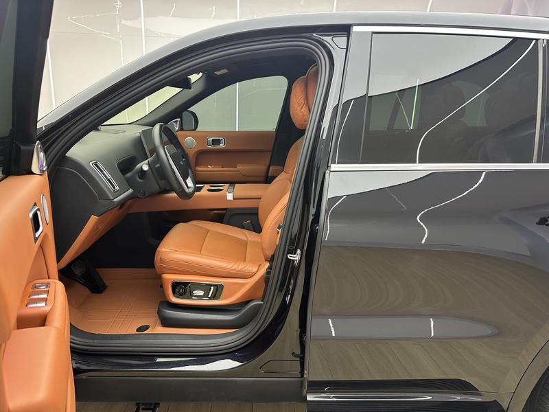 Li Auto Ideal L8 2023