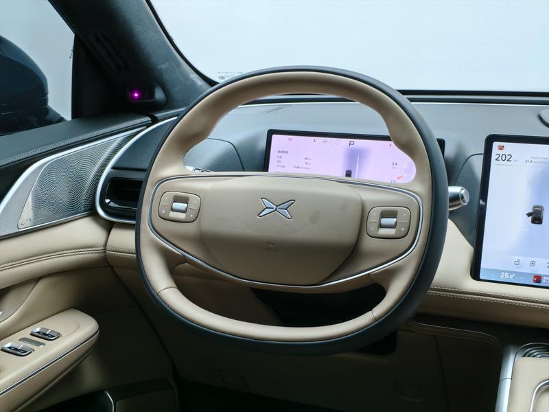 XPeng Xiaopeng G9 2025