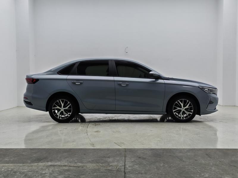 Geely Emgrand 2023