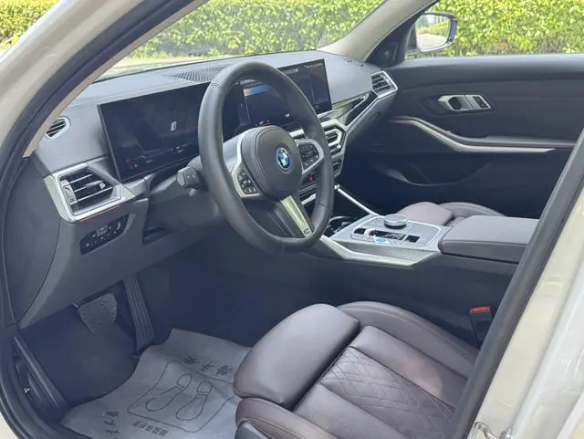 BMW BMW i3 eDrive40L Yao Ye Set