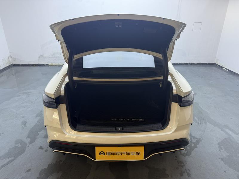BYD Seal 06DM 2025