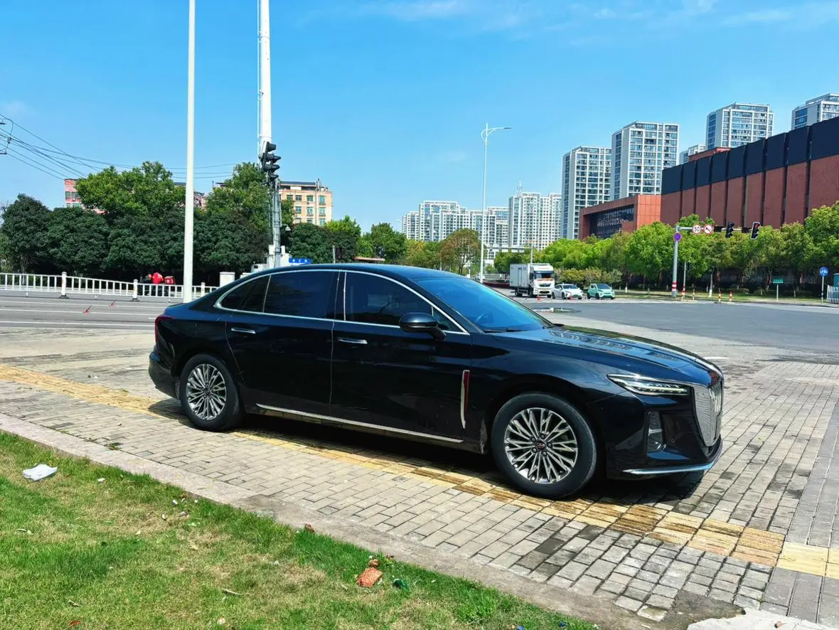Hongqi Hongqi H5 2.0T Automatic Smart Union Flag Enjoy Edition