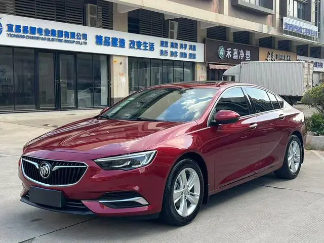 Buick Regal 20T Elite Country VI