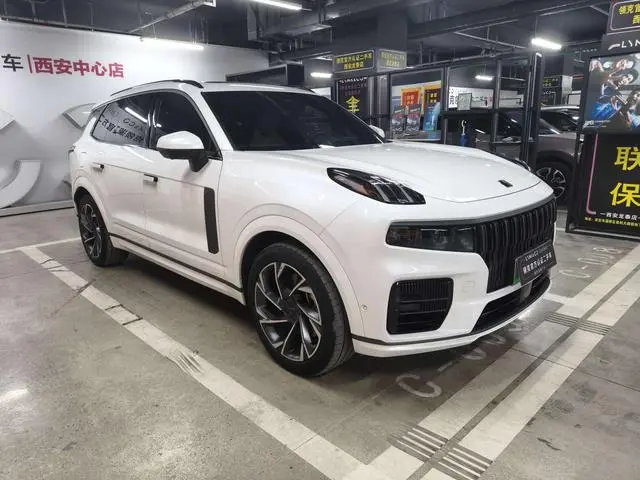 LYNK & CO Lynk &Co. 09 EM-P 2.0TD Performance version Six-seater Halo