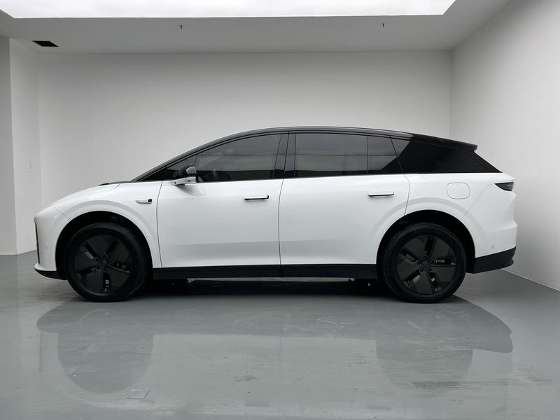 Li Auto Ideal i6 2025
