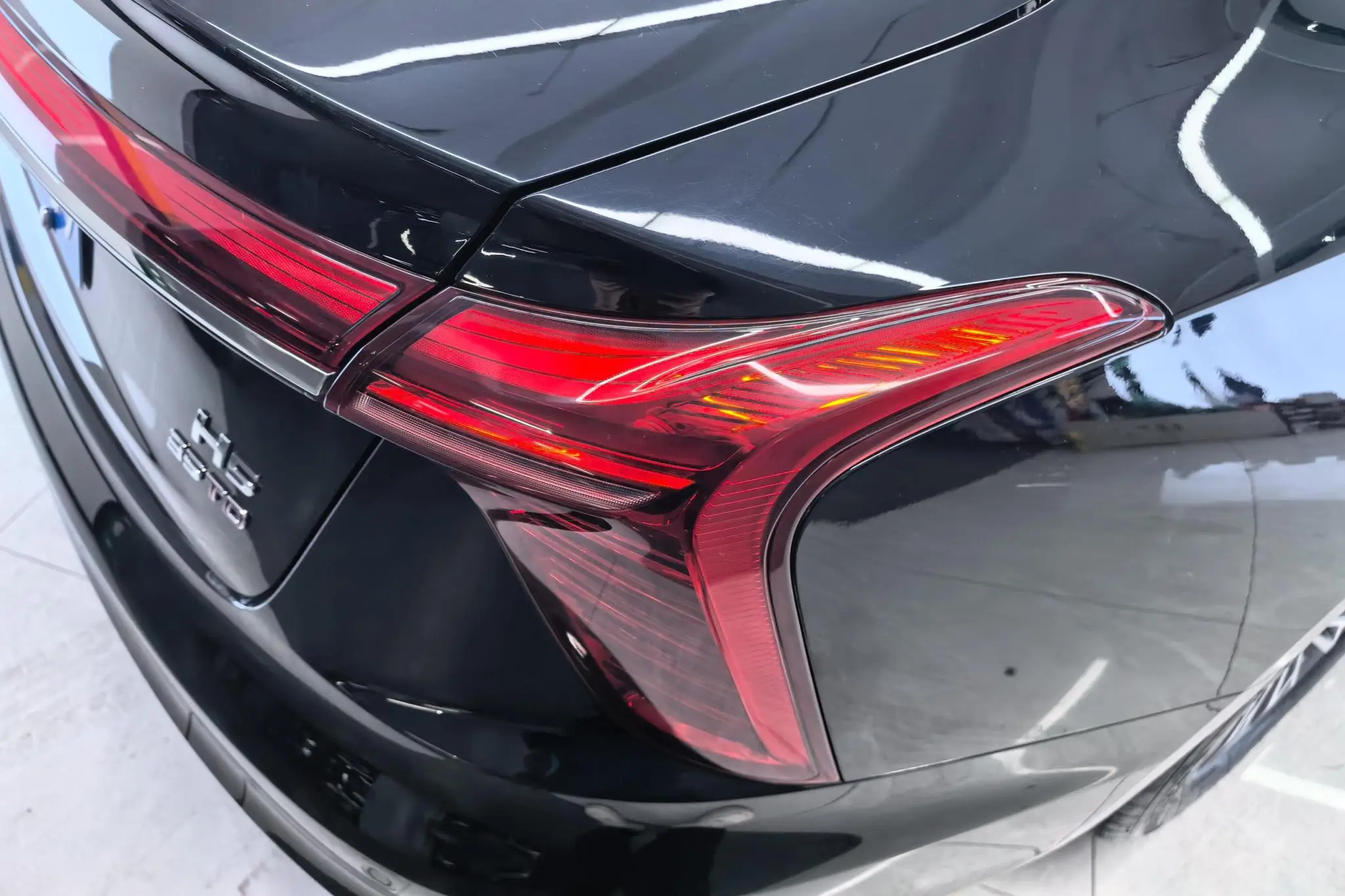 Hongqi Hongqi H5 1.5T DCT Zhilian Flag Rhyme Version