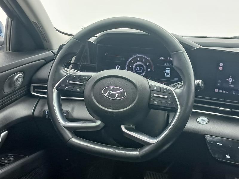 Hyundai Elantra 2021