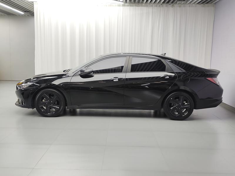 Hyundai Elantra 2021