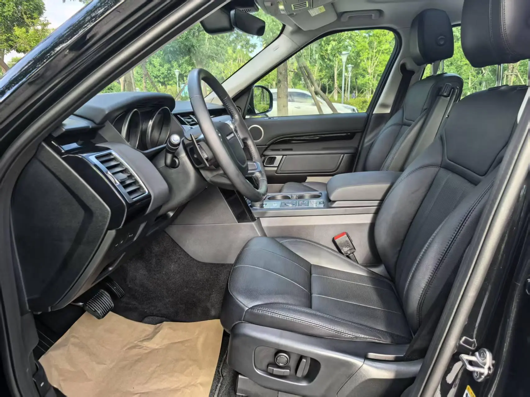 Land Rover discover 3.0 V6 SE