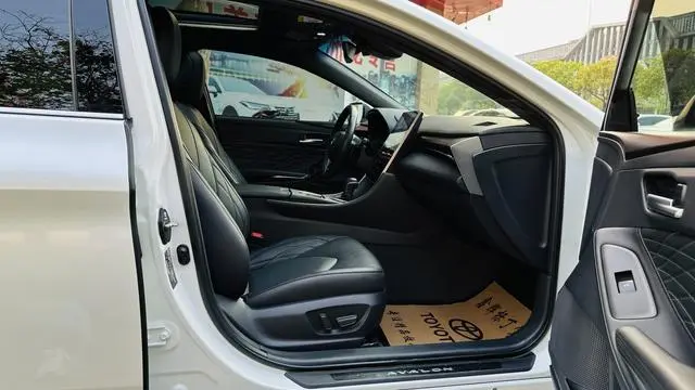 TOYOTA Asian dragon 2.5L Automatic Touring Premium Edition