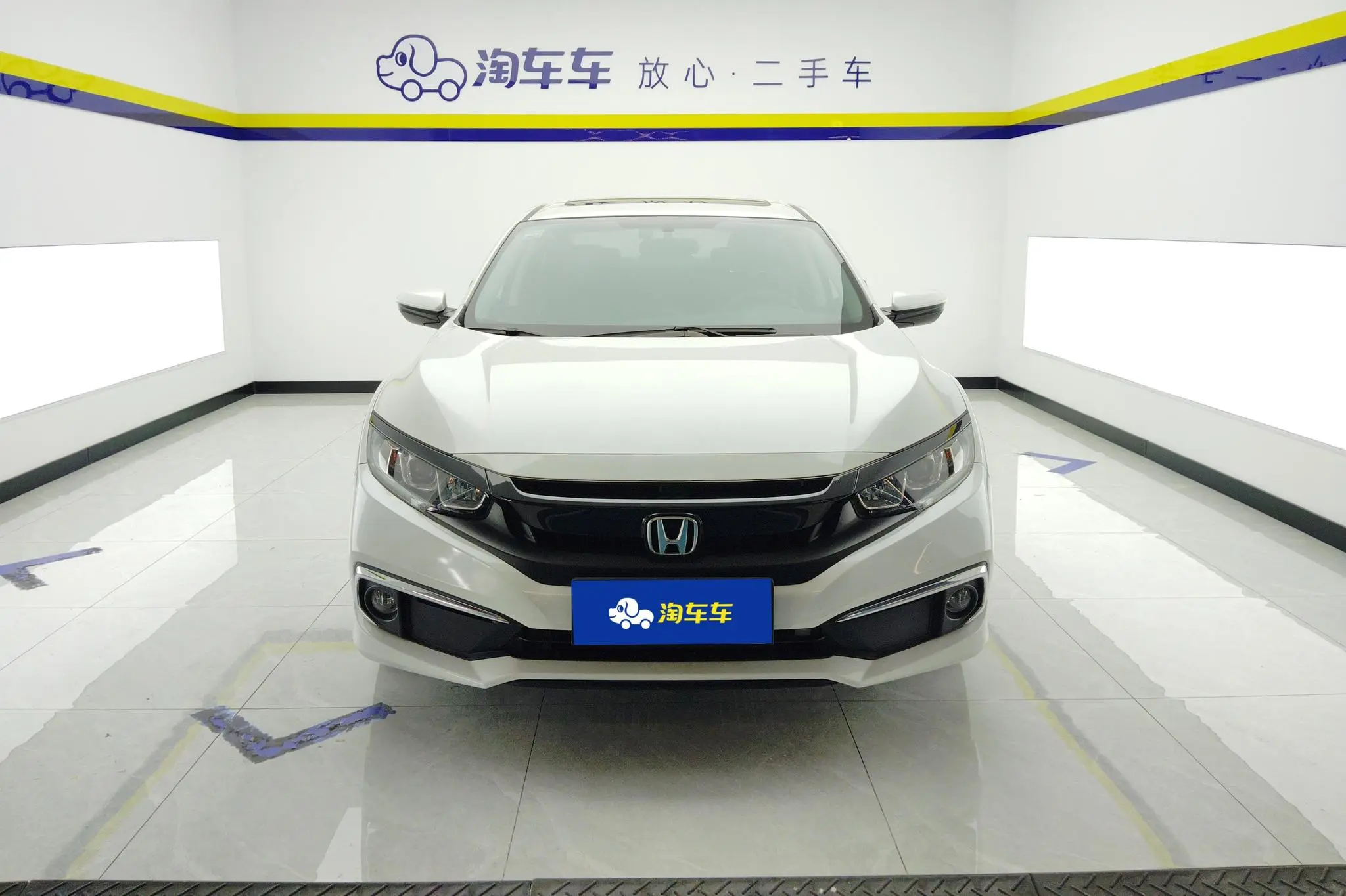 Honda Civic 220TURBO CVT Dynamic Version Country VI