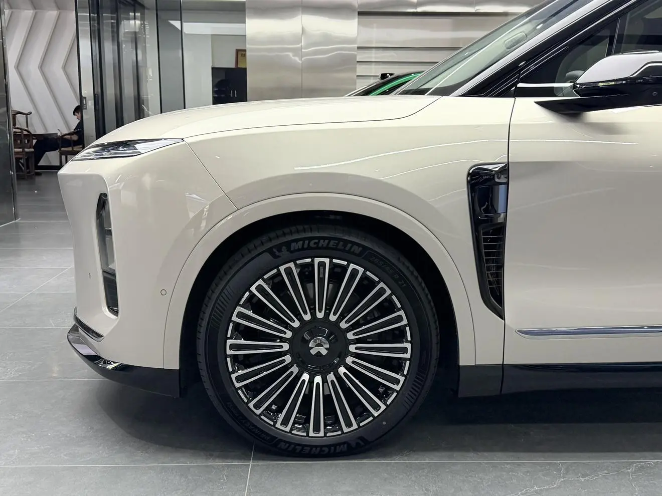 NIO NIO ES8 Six-seater Executive Deluxe Edition