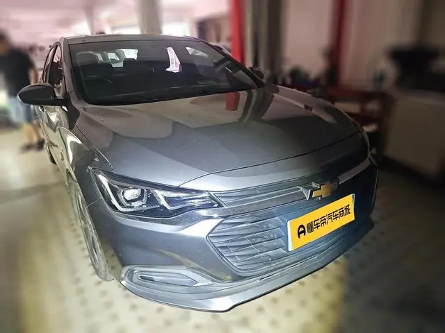 Chevrolet Cruze 320 automatic Enjoy Skylight version