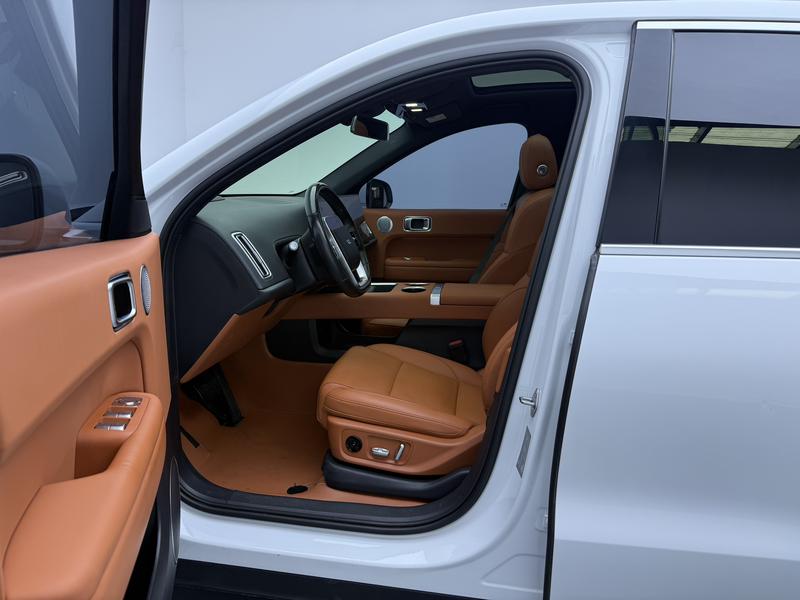 Li Auto Ideal L6 2024
