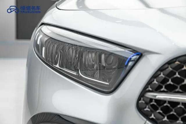 Mercedes-Benz Mercedes-Benz A-class A 200 L sports sedan fashion Version