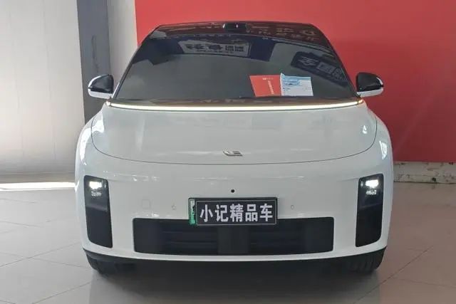 Li Auto Ideal i6 Two-wheel drive standard edition