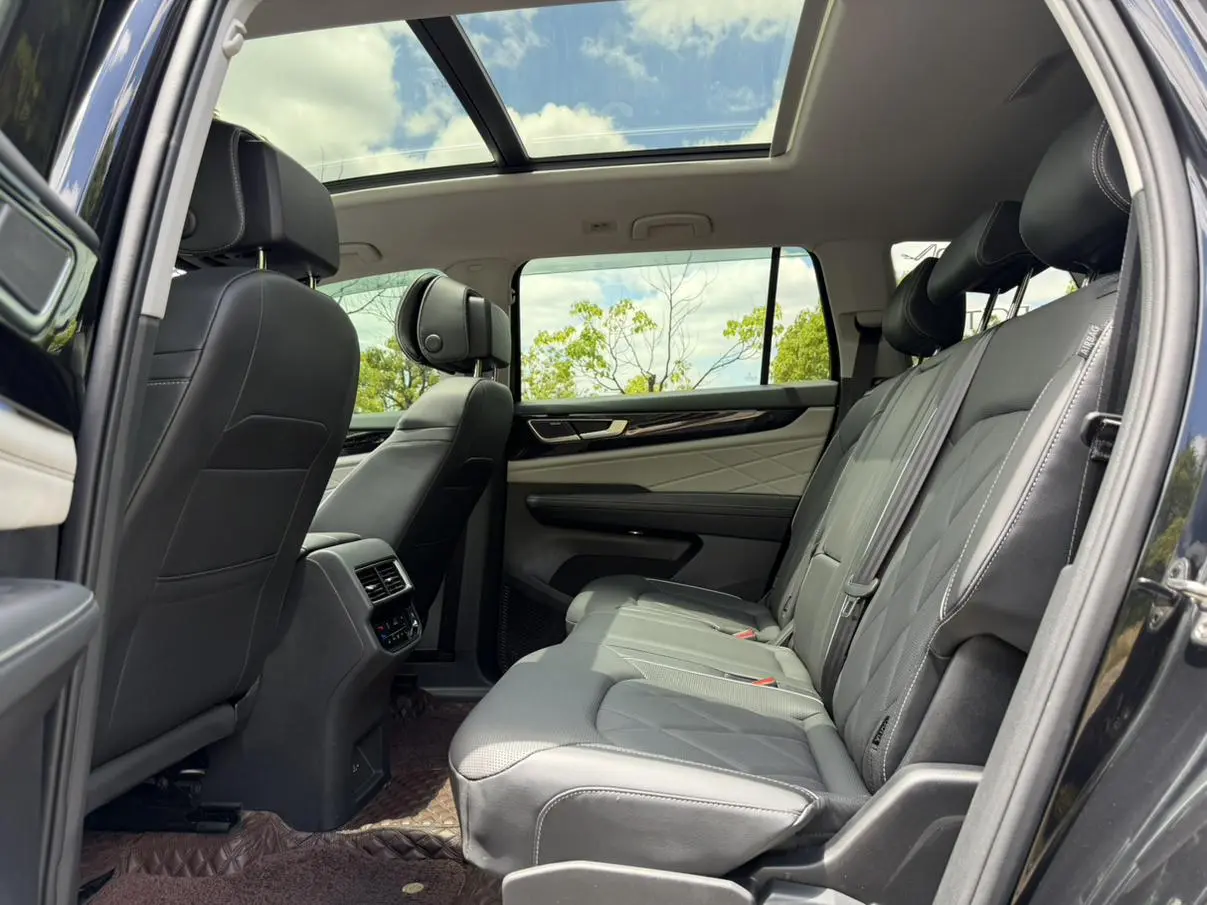 Volkswagen Tourang 530 V6 four-wheel drive Premium Deluxe Edition