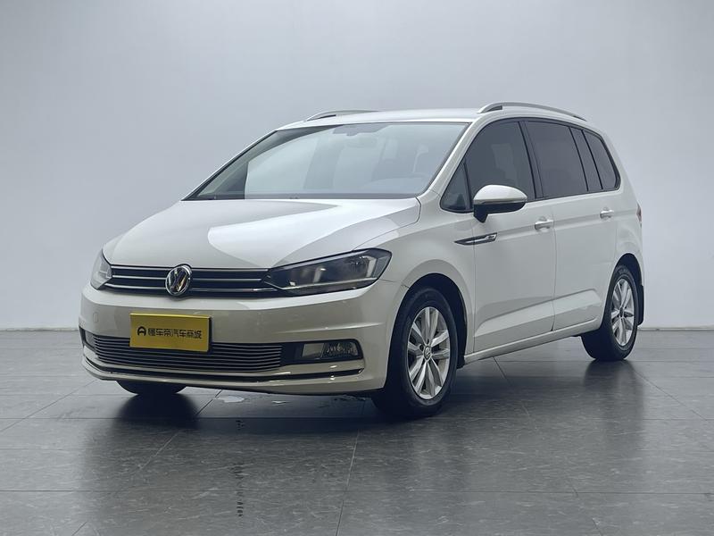 Volkswagen Touran L 2016