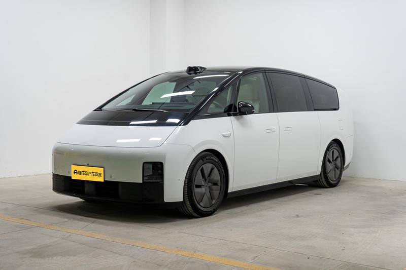 Li Auto Ideal MEGA 2024