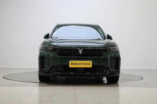 VOYAH Lan Tu FREE Ultra-long battery life smart driving version