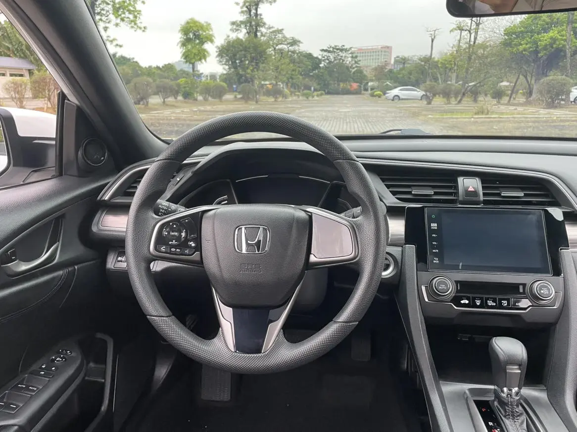Honda Civic HATCHBACK 220TURBO CVT cutting-edge control