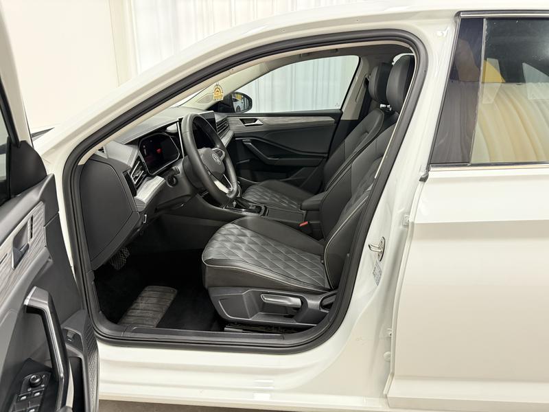 Volkswagen Sagitar 2023