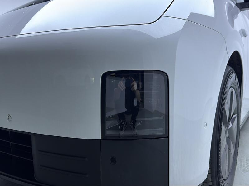 Li Auto Ideal MEGA 2025