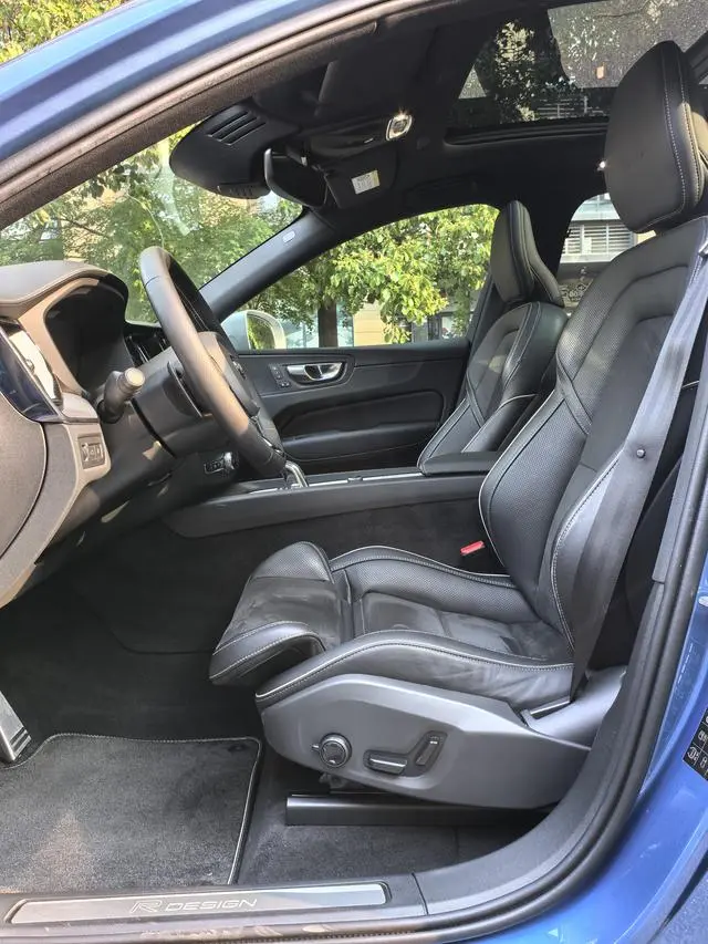 Volvo Volvo XC60 PHEV T8 E-drive hybrid Zhiya Sports Edition Country VI