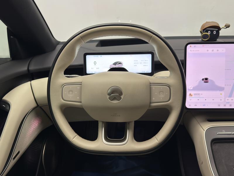 NIO NIO ET5 2025