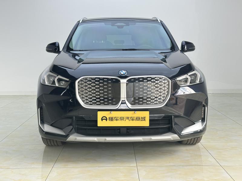 BMW BMW iX1 2024