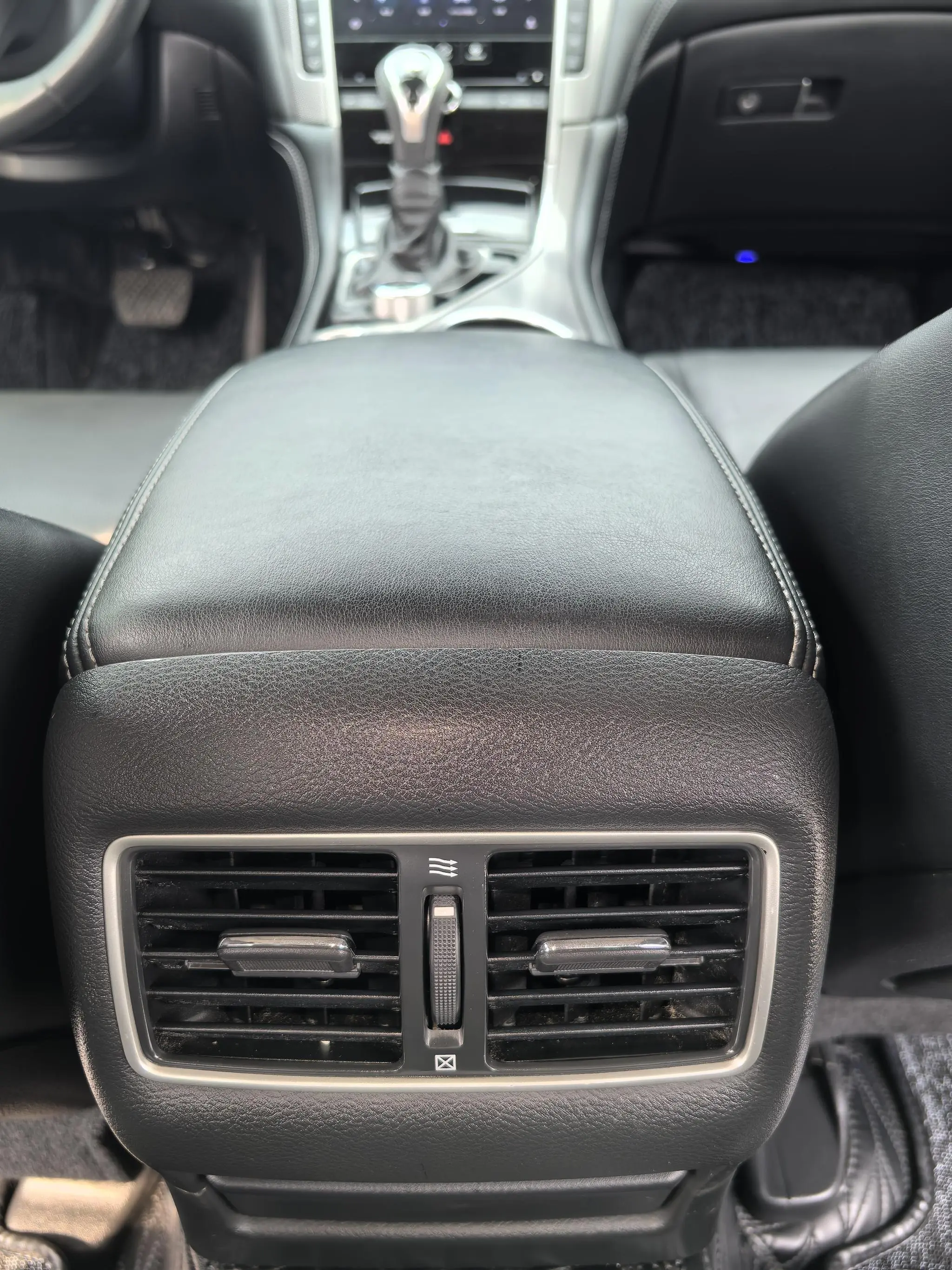 Infiniti Infiniti Q50L 2.0T Premium Version Country VI