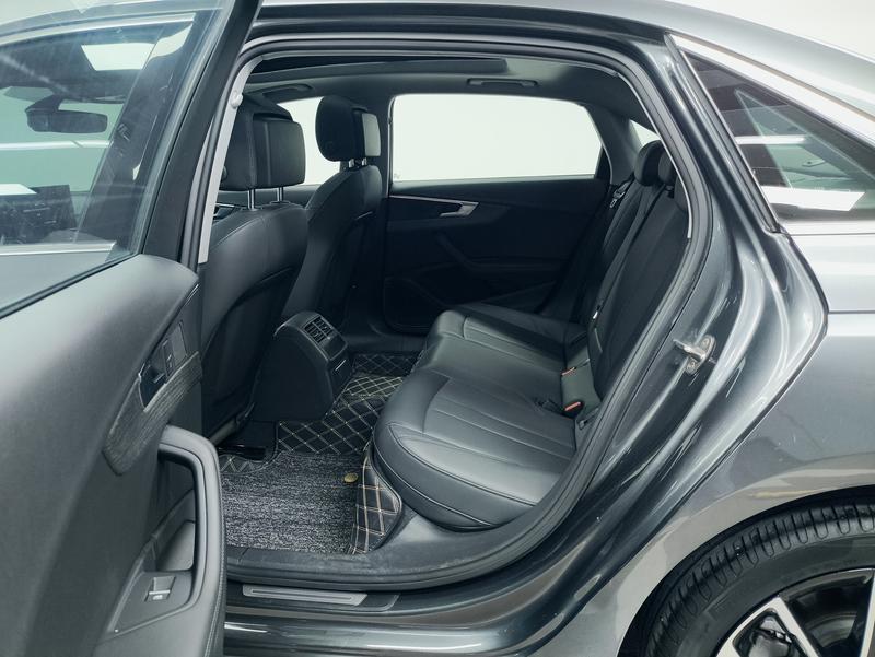 Audi Audi A4L 2022