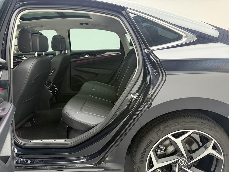 Volkswagen Passat 2024