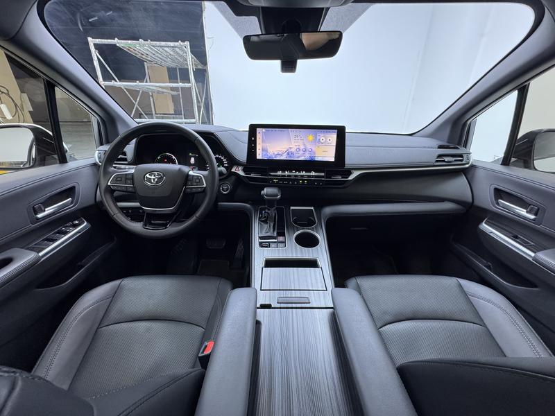 Toyota Sienna 2024