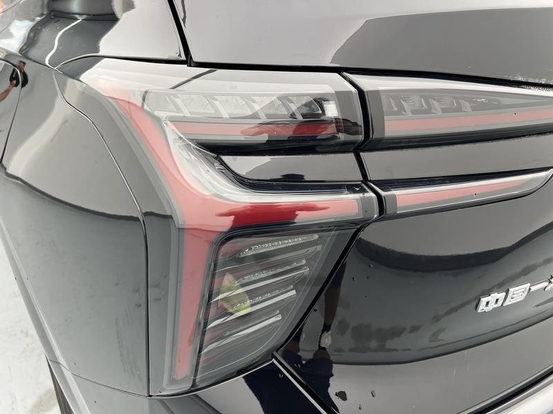 Hongqi Red Flag HS3 PHEV 2024