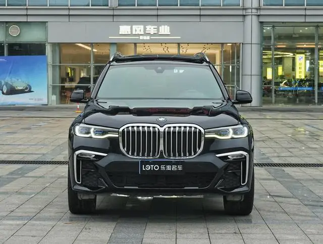 BMW BMW X7 xDrive40i Exclusive M Sports Suit