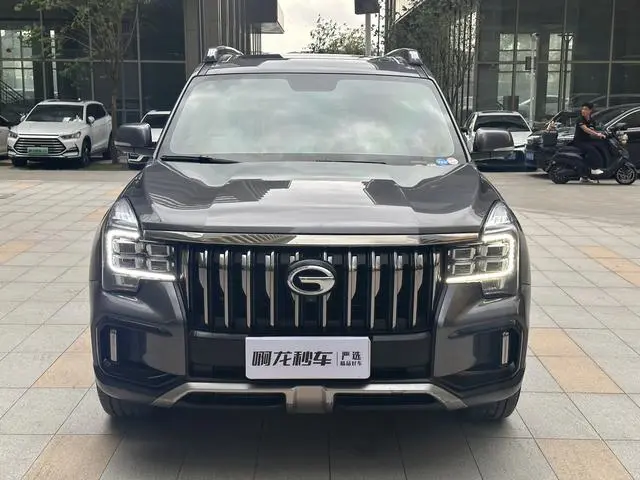 GAC Trumpchi GS8 GS8S 390T two-wheel drive luxury Smart edition