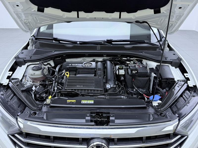 Volkswagen Sagitar 2022