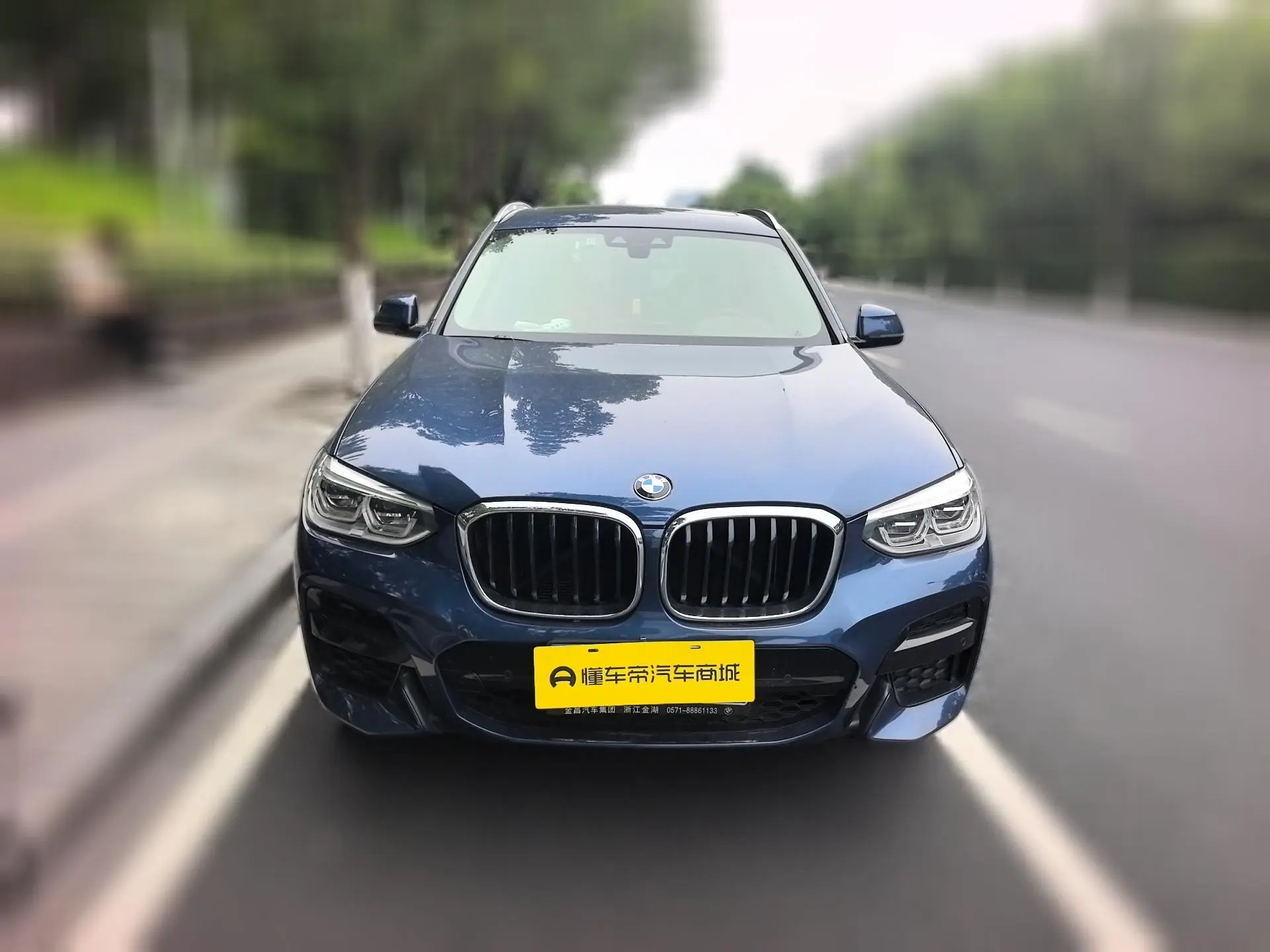 BMW BMW X3 xDrive28i M sports suit