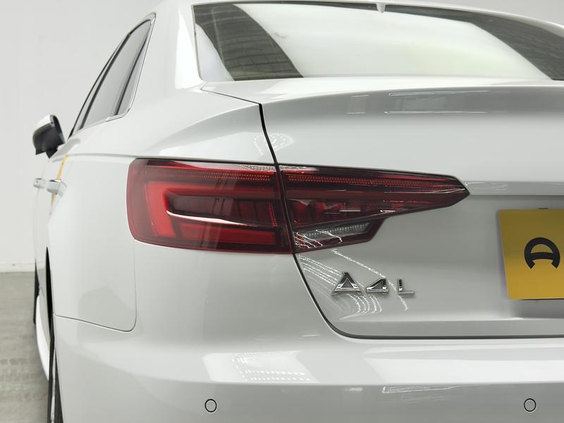 Audi Audi A4L 2019