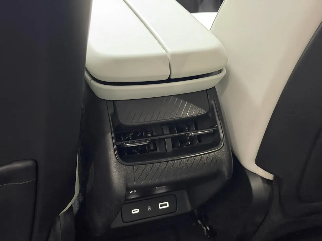 LYNK & CO Lynk & Co. 08 EM-P 120 long battery life Pro