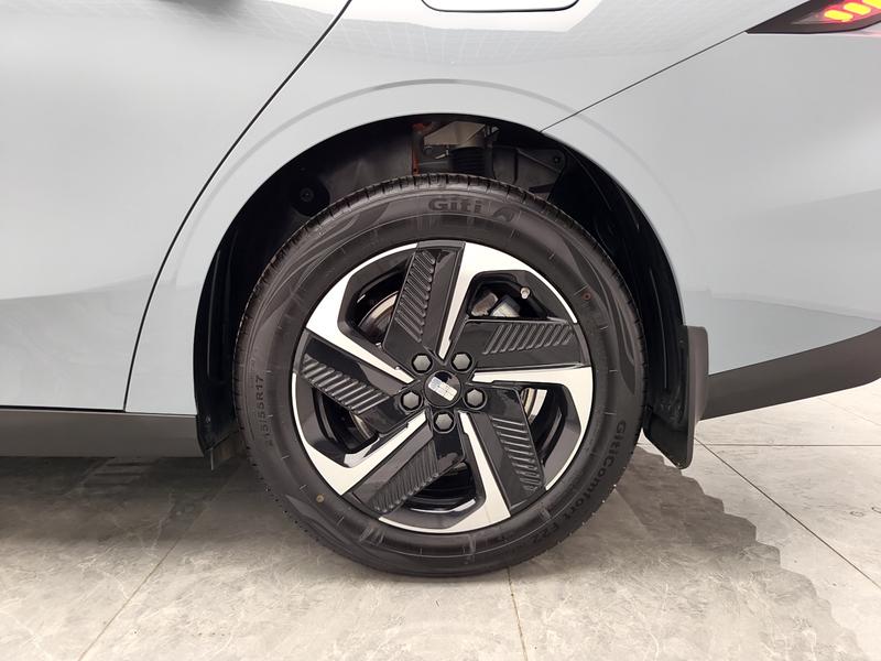Geely Galaxy Galaxy L6 2023