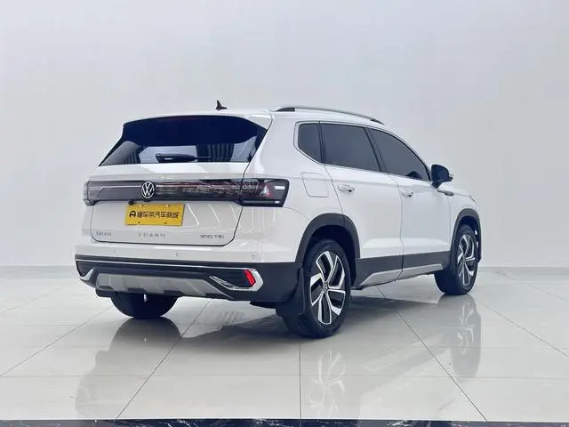Volkswagen Tuyue 300TSI two-wheel drive full moon version