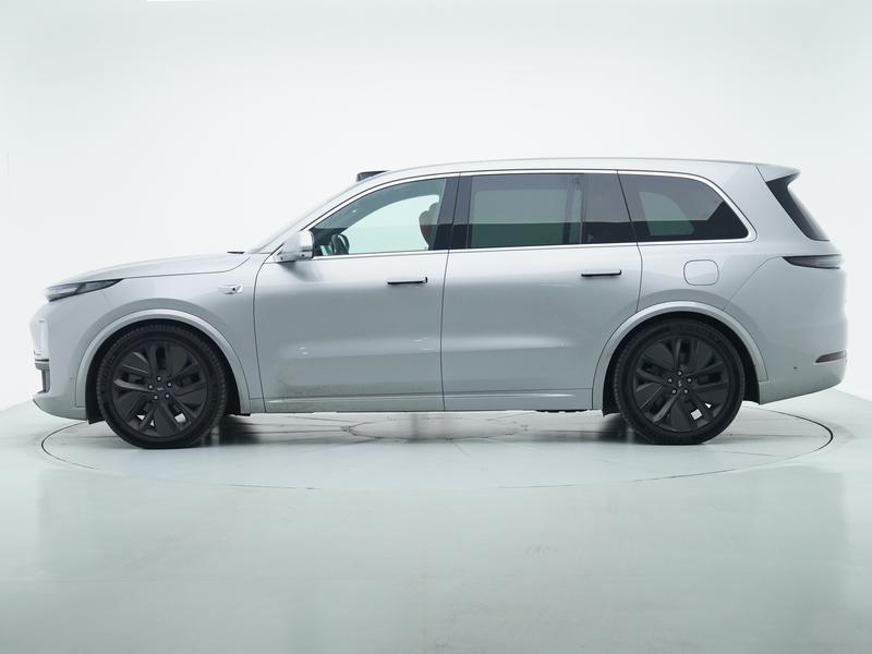 Li Auto Ideal L9 2022