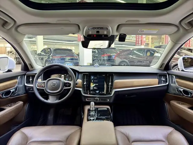 Volvo Volvo S90 PHEV T8 E-drive hybrid Zhiya Edition Country V