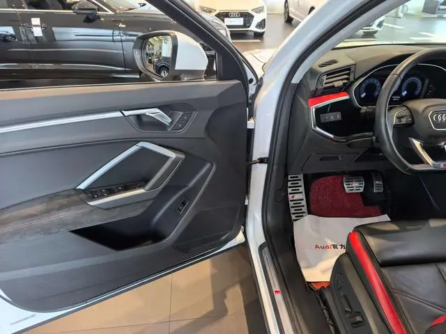 Audi Audi Q3 Sportback 40 TFSI Enjoy Life Edition